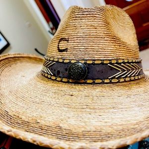 Charlie 1 Horse Hat size Medium